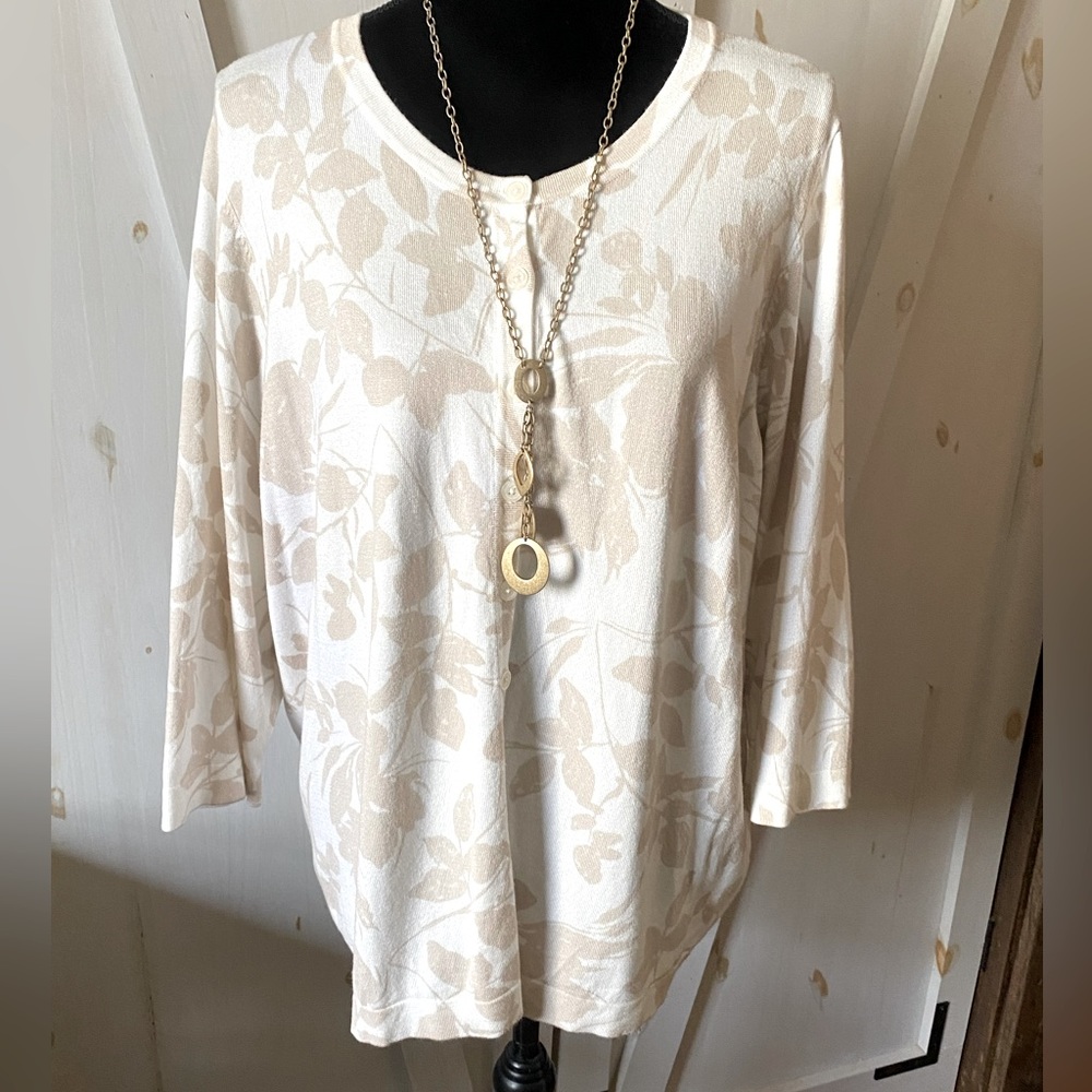 Roz & Ali Cardigan Sweater
